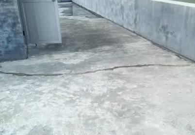 碾子山楼顶漏水维修公司分享下如何解决卫生间隐蔽部位漏水的问题?